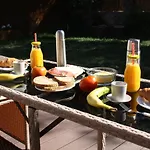 Gredos Estelar Campsite *