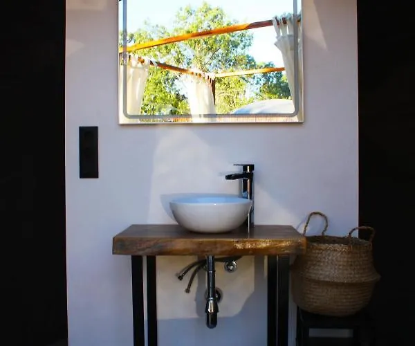 Gredos Estelar Camping *