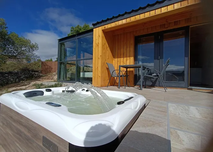 Gredos Estelar Parque de Campismo *